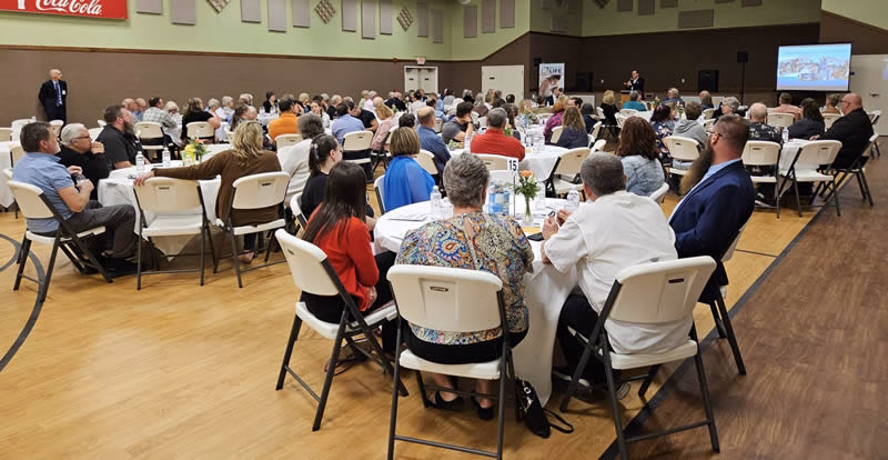 Fulton ProLife Banquet guests sitting at tables